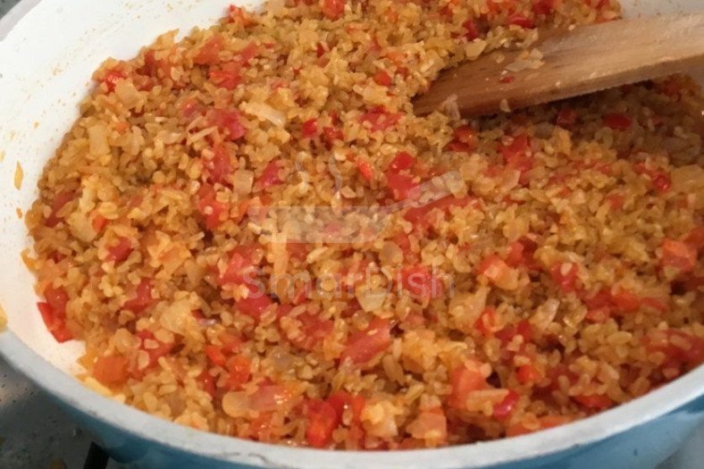 Bulgur Pilaf With Tomatoes