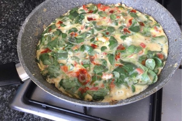 Green Omelet With Purslane