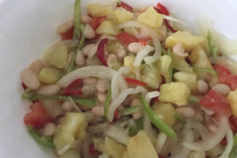 Antalya Pizza With Tahini