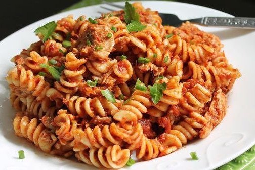 Pulled Pasta With Tomatoes